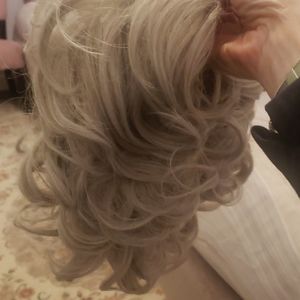Queen Elizabeth/ old woman  gray wig